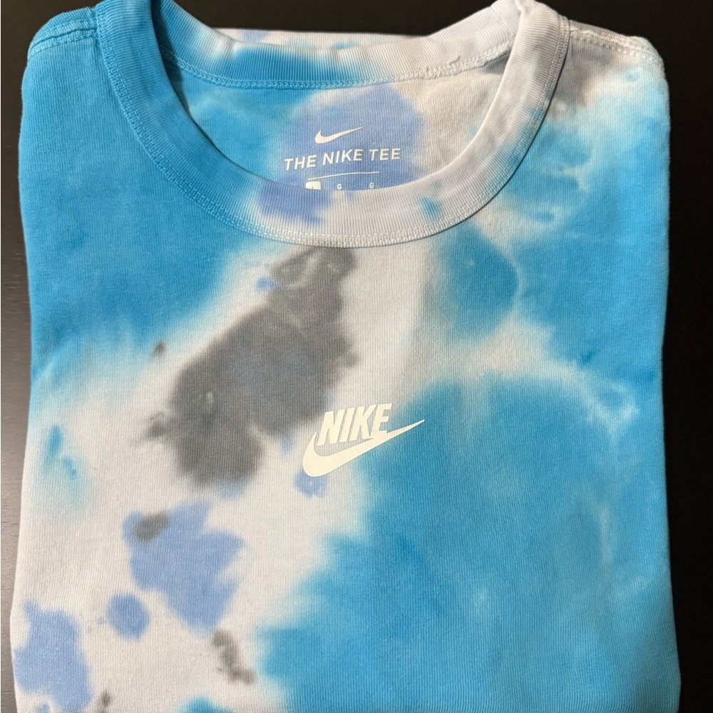Nike Sky Blue and Gray Tie-Dye T-Shirt